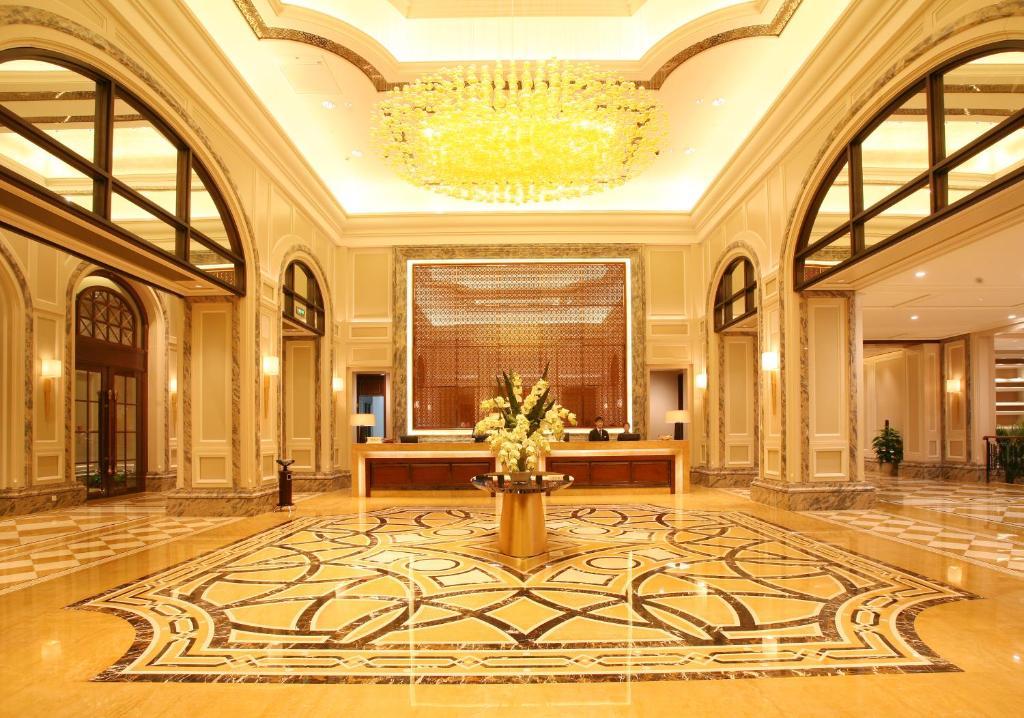 Landison Green Town Hotel Xinchang Exterior photo